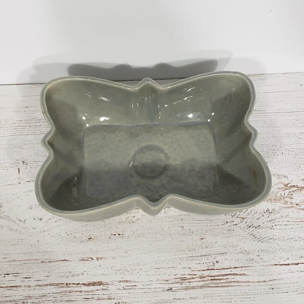 Shawnee USA 151 Pottery Seafoam Sage Green Butterfly Planter MCM Vintage